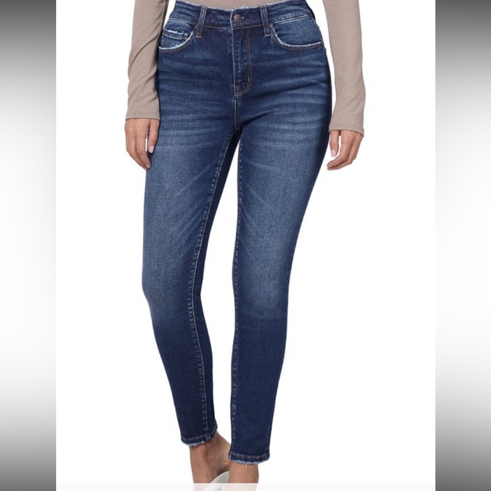 Zenan dark wash denim